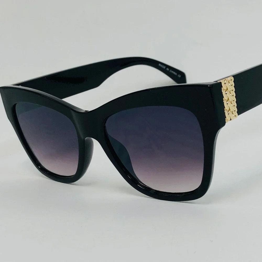Cat‎ Eye Sunglasses Women Black Fashion Gold Accent Designer Style Lentes Gafas